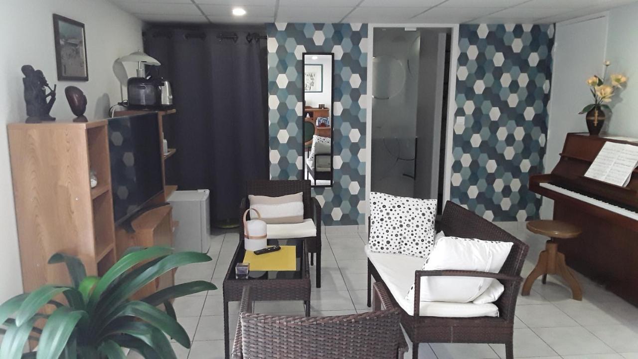 Suite Hauteurs De Vichy Creuzier-le-Vieux Exterior photo